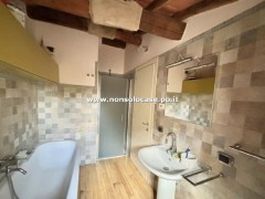 Montemurlo: porzione di colonica in classe A4 - 9