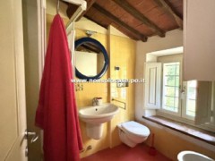 Montemurlo: porzione di colonica in classe A4 - 13