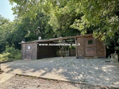 Montemurlo: porzione di colonica in classe A4 - 16