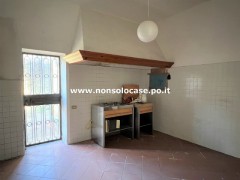 Montemurlo: Villa indipendente libera su 4 lati con giardino e garage - 10