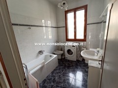 Il fabbro: terratetto libero 3 lati con garage e terreno - 10