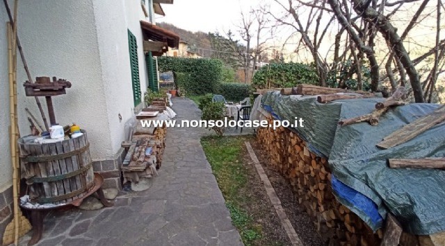 Bagnolo di Sopra: villetta costruzione recente con giardino e garage